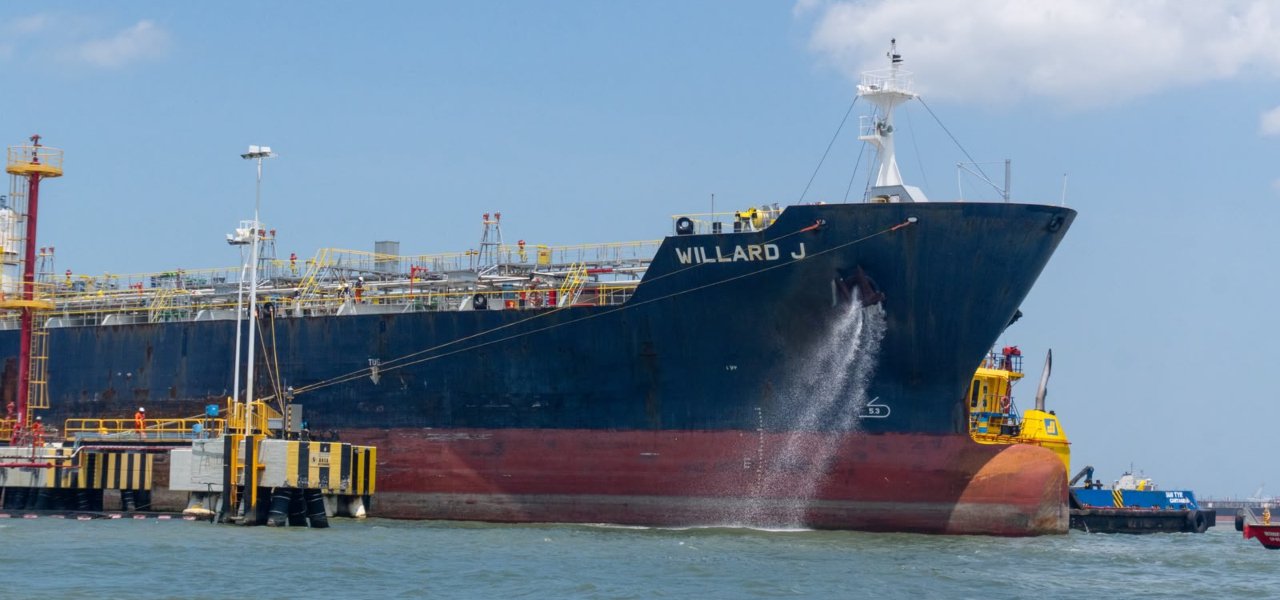 103.000 barriles de combustibles parten hacia Tumaco para fortalecer el abastecimiento de Nariño