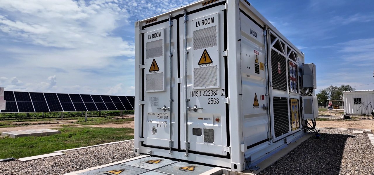 Arranca la subasta de energías limpias con un salto histórico en almacenamiento: Colombia multiplica en 1.000 % la capacidad de baterías para el sistema eléctrico