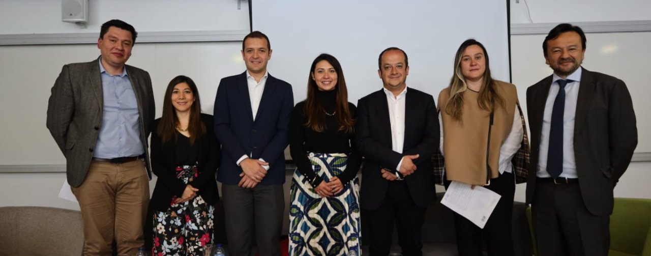 ¡Avanzamos juntos! Academia y sector privado automotriz se suman a la Transición Energética Justa