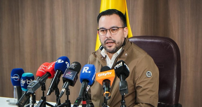 Colombia fija hora cero y suspende suministro de energía eléctrica a Ecuador en defensa de su soberanía energética