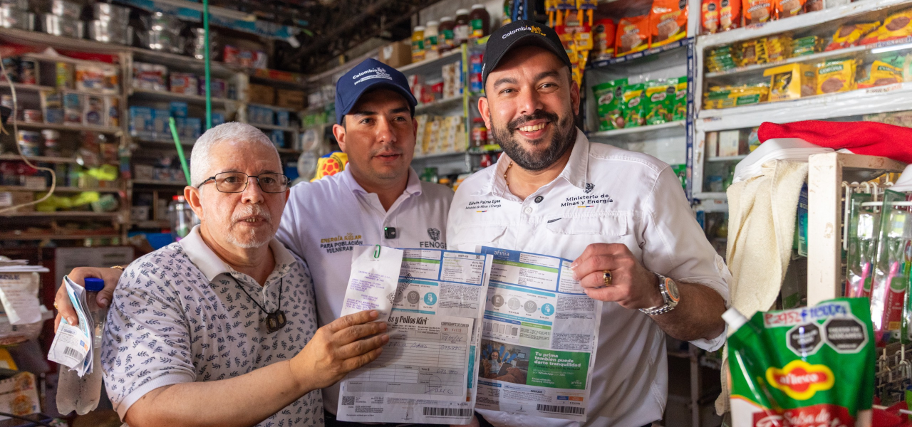Con fuerte llamado a Fenalco, ministro Edwin Palma entrega proyecto de energía solar a comerciantes del Nuevo Mercado de Sincelejo