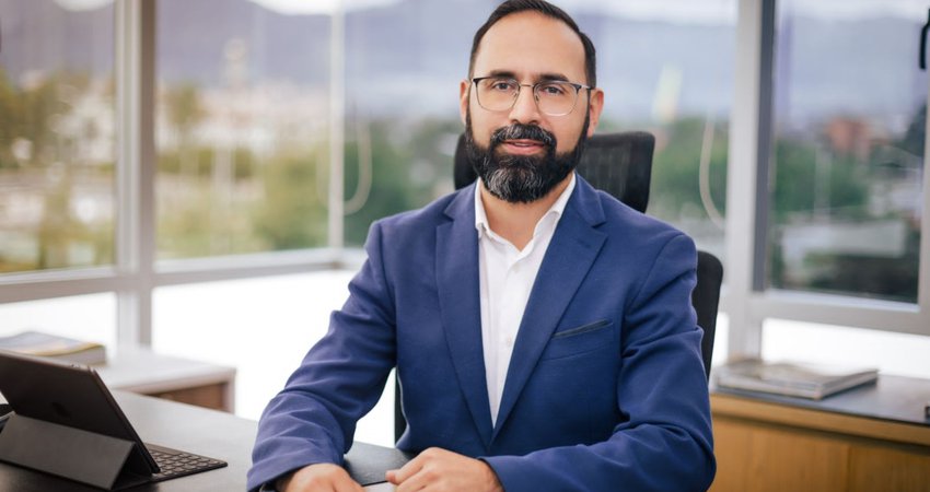 El ingeniero, Andrés Camacho, se posesiona como nuevo ministro de Minas y Energía