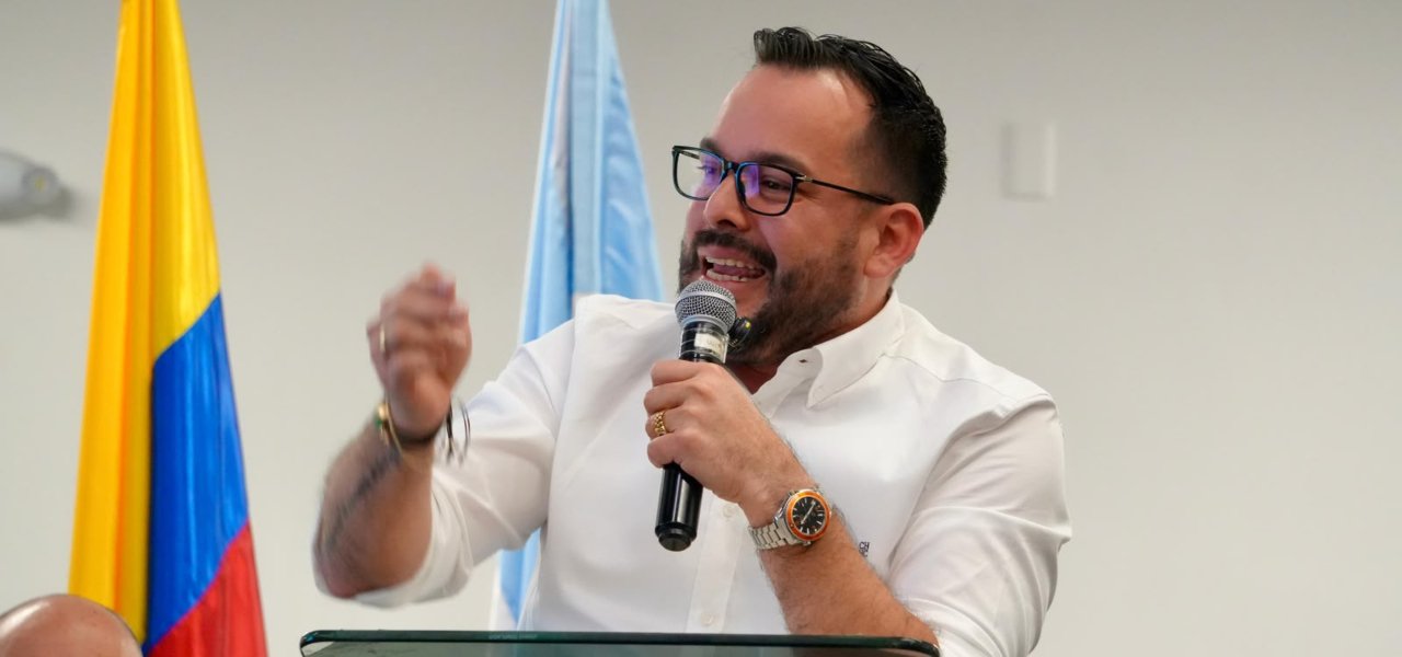 “El silencio frente al asesinato de un colombiano en Estados Unidos también es complicidad”: ministro Edwin Palma cuestiona a dirigentes de la oposición