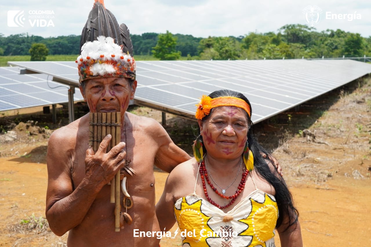 Entró en operación la central híbrida de Miraflores, Guaviare, que por primera vez permite el servicio de energía 24/7