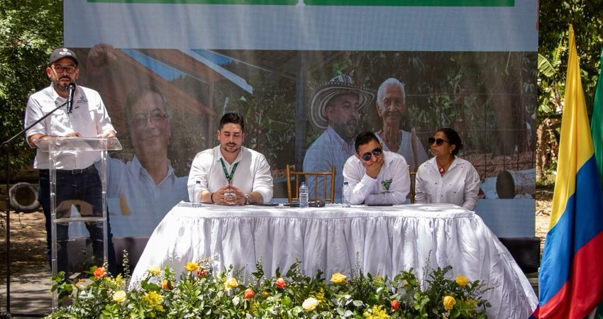 Gobierno Nacional deja listo el mayor paquete de apoyo a la pequeña minería: nacen el Fondo de Fomento Minero y el Programa de Reconversión Productiva