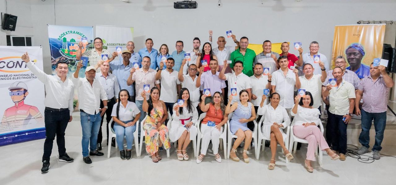 Gobierno entrega las primeras licencias laborales a extrabajadores mineros de carbón térmico en el Cesar