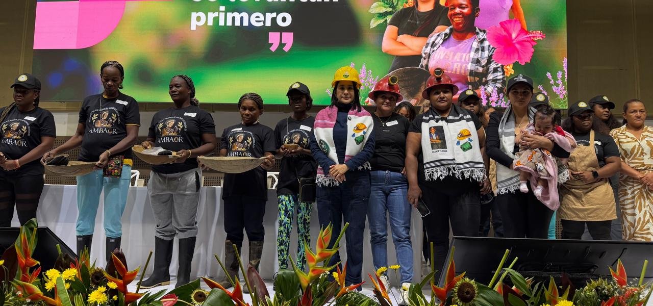 Gobierno nacional reconoce a mujeres mineras: Lo que para el mercado no vale nada, para una familia minera es el desayuno del día siguiente