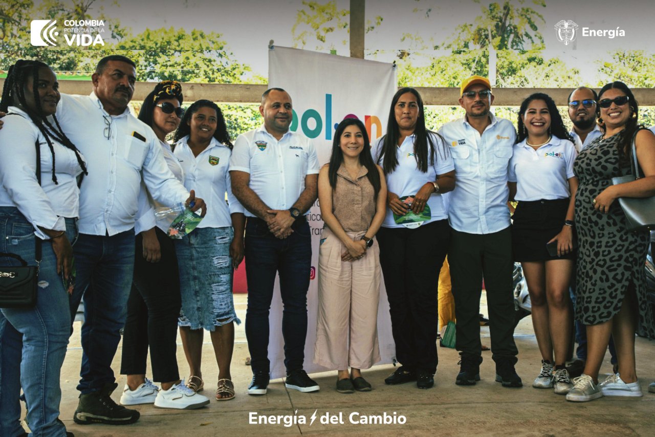 Minenergía inaugura primera estación de carga compartida de vehículos eléctricos en Mingueo, La Guajira