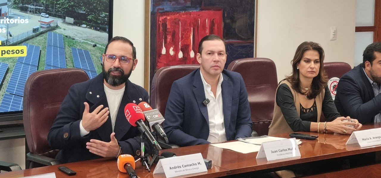 Ministerio de Minas y Energía y Findeter en alianza con Asocapitales, Asointermedias y Fedemunicipios lanzan línea de financiamiento para Parques de Generación de Energía Renovable en los Municipios y Territorios Energéticos