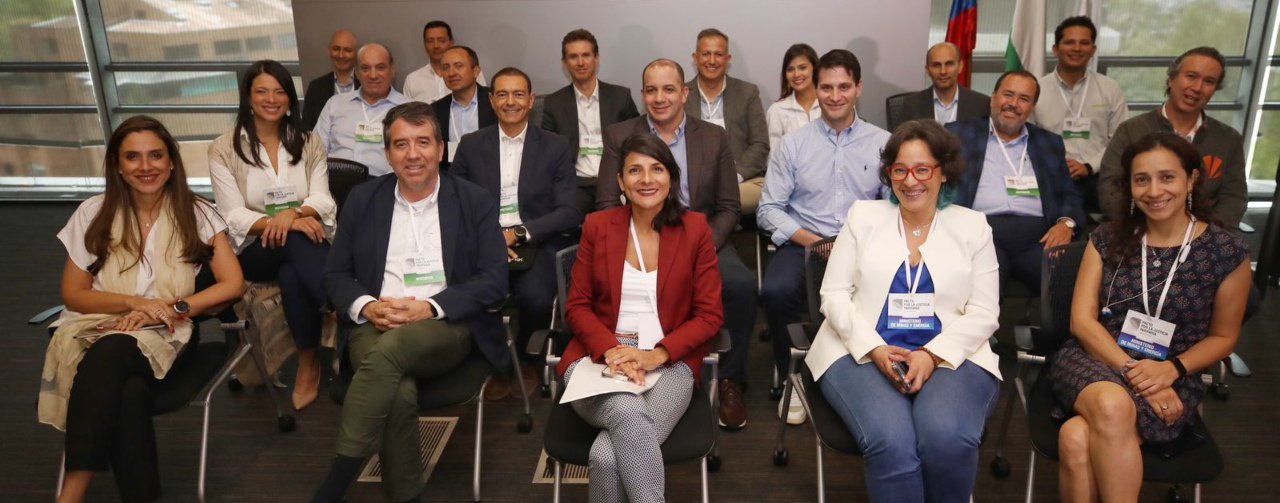 Ministra de Minas y Energía reportó que disminución en las tarifas de energía eléctrica en el país ya alcanzó el 4.2% promedio nacional