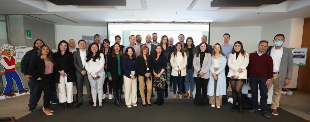 Sector público y privado de aviación de Colombia respalda desarrollo empresarial de la Transición Energética Justa